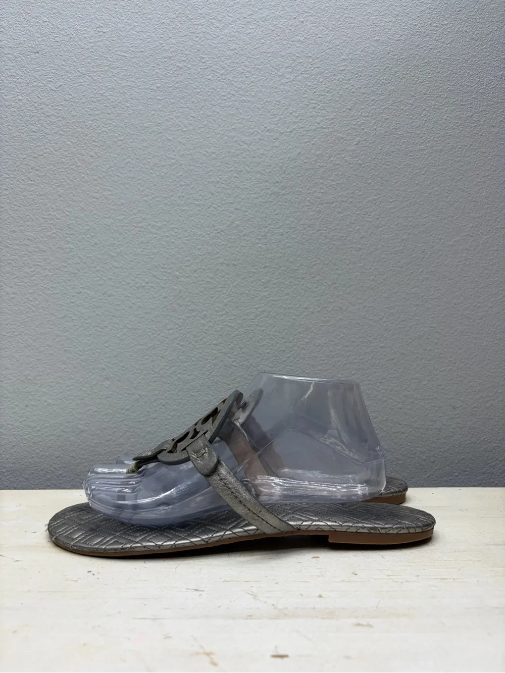 Tory Burch Metallic Silver Miller Thong Sandals Size 10